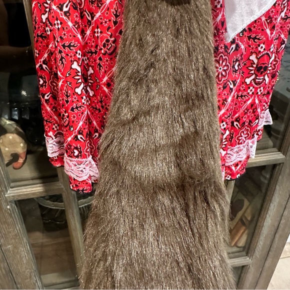 Little Red Riding Hood Costume - Picture 7 of 11